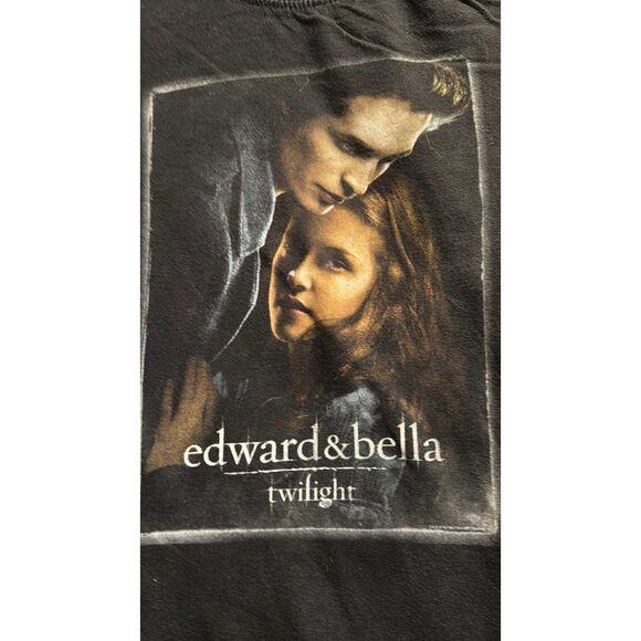 edward & bella twilight T-Shirt No Size Tag - Picture 2 of 4